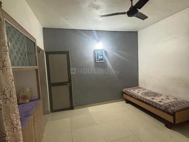 Flat for rent in Sarkhej, Gujarat