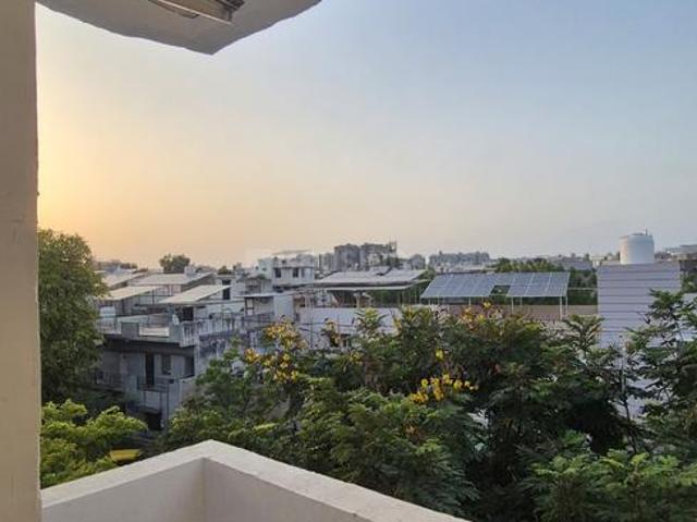 Flat for sale in Sarkhej, Gujarat