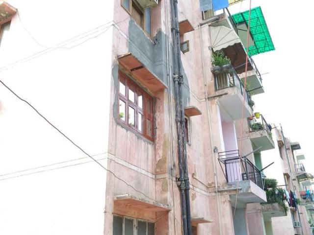 Flat for sale in West Delhi, Deri