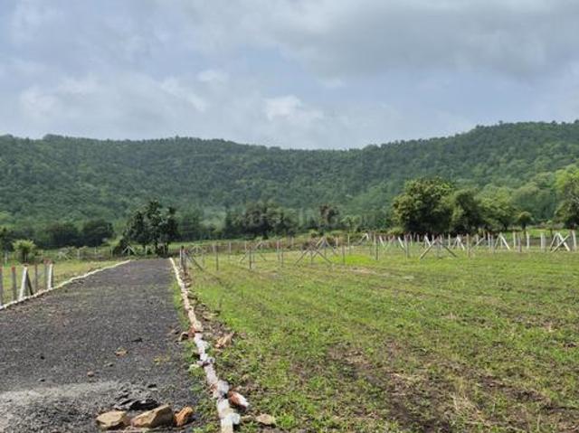 House for sale in Madya