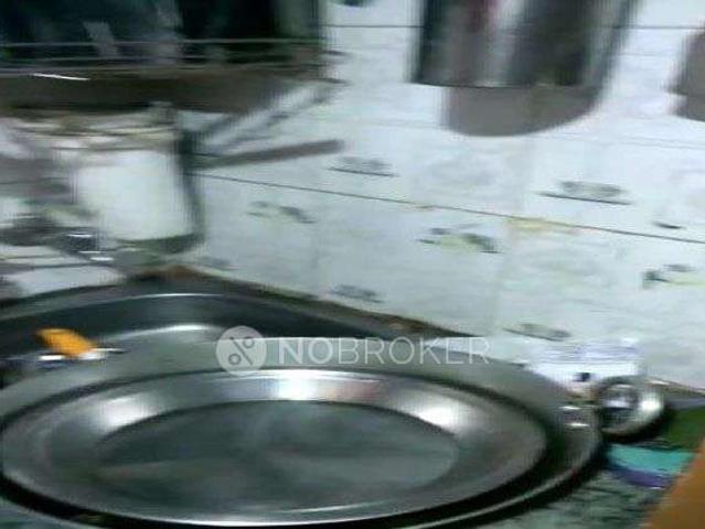 Flat for rent in East Delhi, Deri