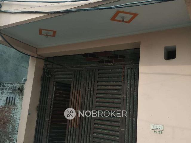 Flat for rent in North Delhi, Deri