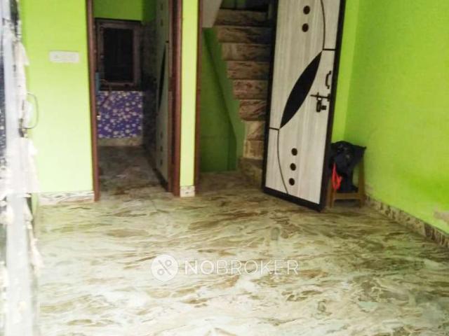 Flat for rent in South West Delhi, Deri