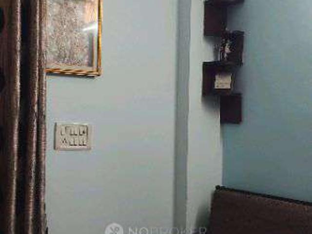 Flat for rent in South Delhi, Deri