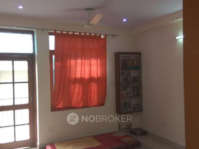 Flat for rent in South Delhi, Deri