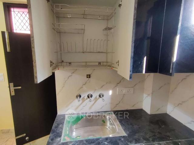 Flat for rent in South Delhi, Deri