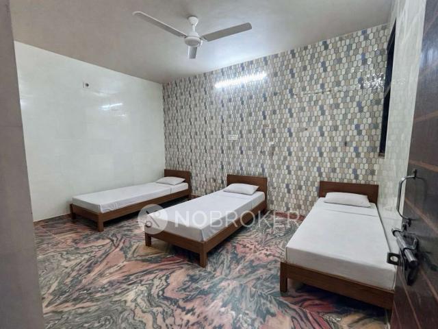 Flat for rent in Bhai Paramanand Colony, Delhi