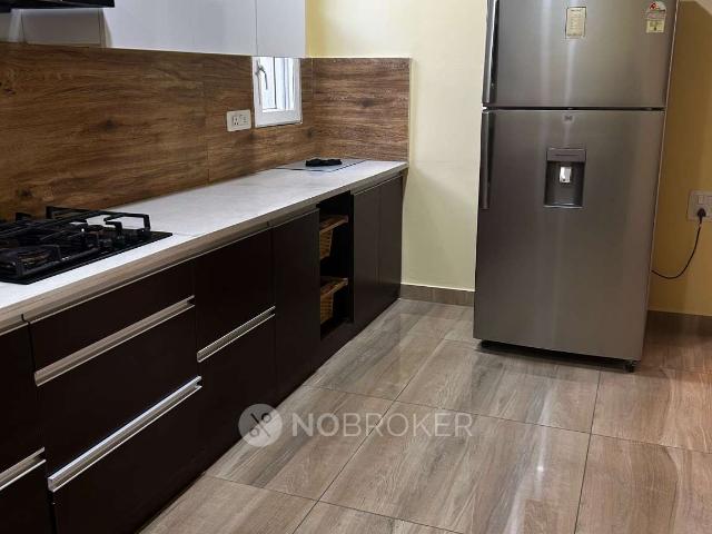 Flat for rent in Deri