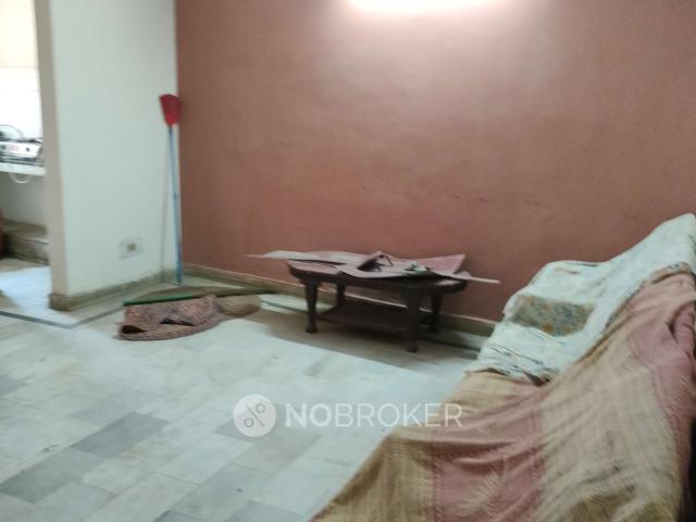 Flat for rent in Deri