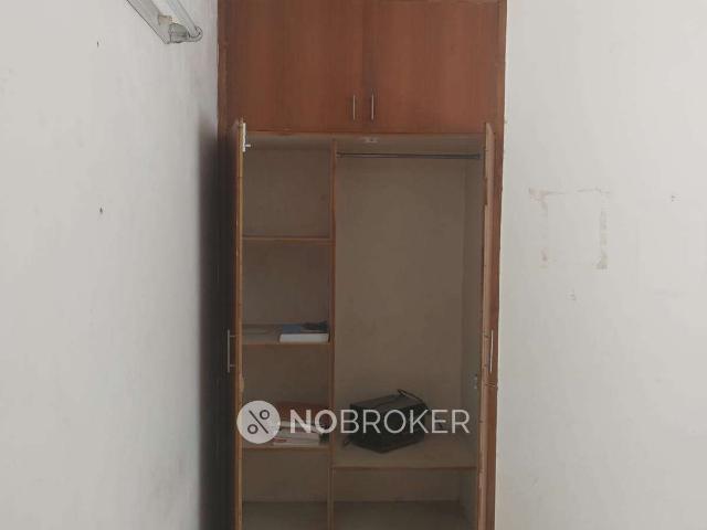 Flat for rent in Deri