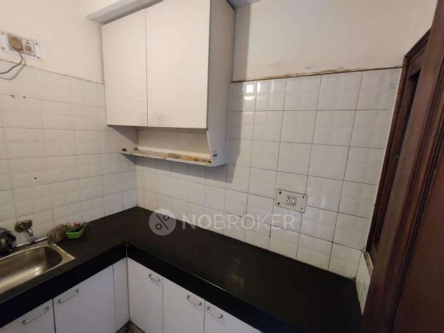 Flat for rent in Deri