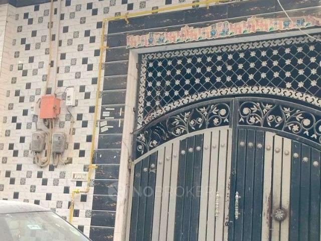 Flat for rent in Janakpuri, Delhi