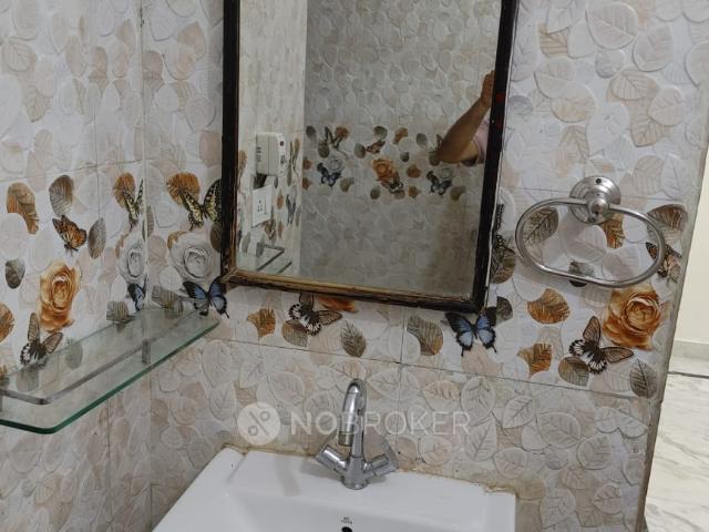 Flat for rent in Deri