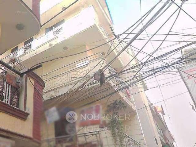 Flat for rent in South West Delhi, Deri