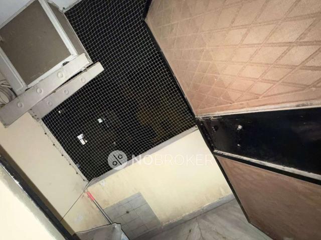 Flat for rent in Deri