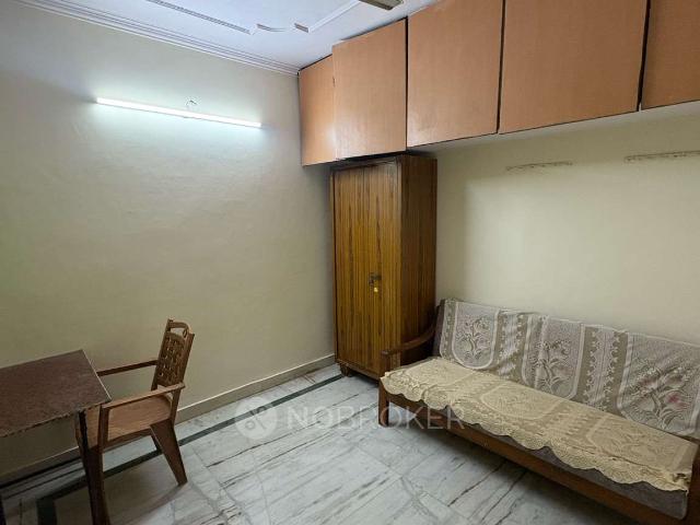 Flat for rent in Deri