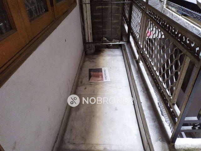Flat for rent in South Delhi, Deri