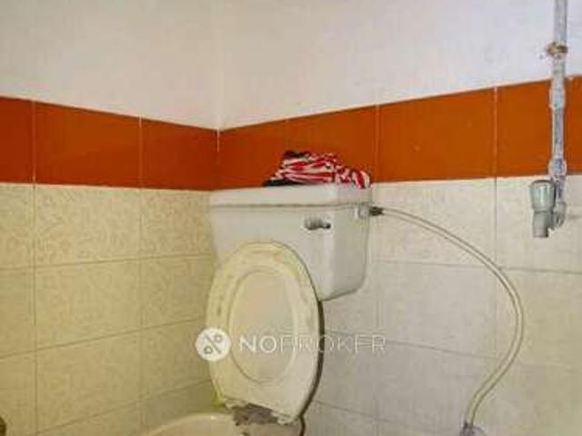 Flat for rent in East Delhi, Deri