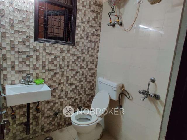 Flat for rent in Pocket 1, Delhi