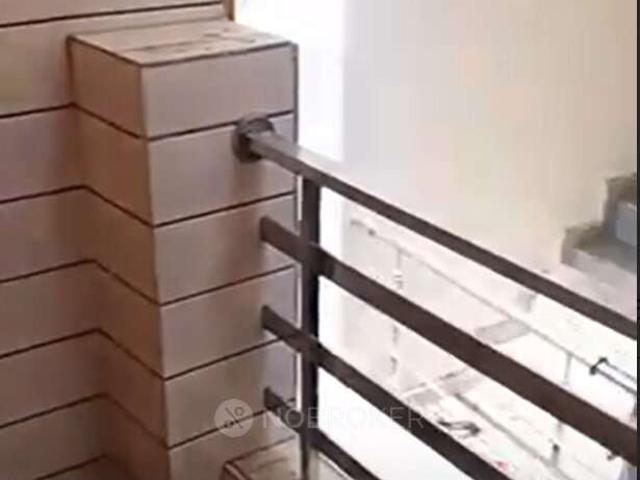 Flat for rent in East Delhi, Deri