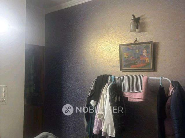 Flat for rent in North Delhi, Deri
