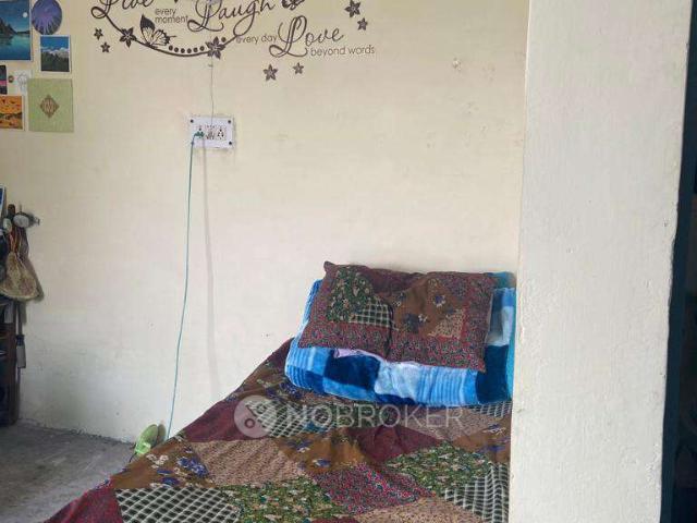 Flat for rent in North Delhi, Deri