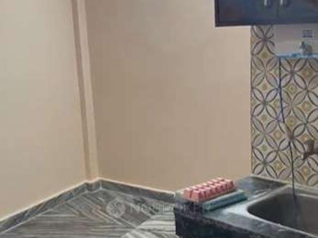 Flat for rent in Deri