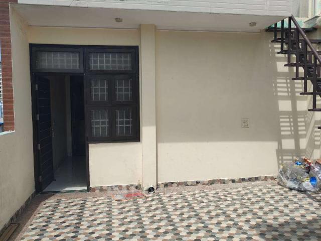 Flat for rent in Hariana
