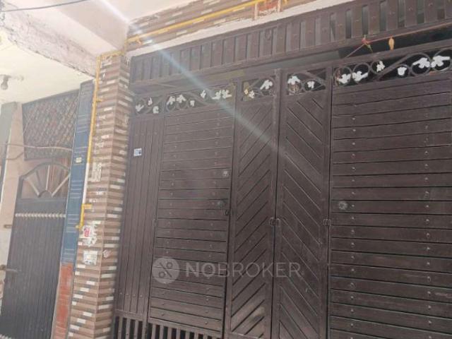 Flat for rent in West Delhi, Deri