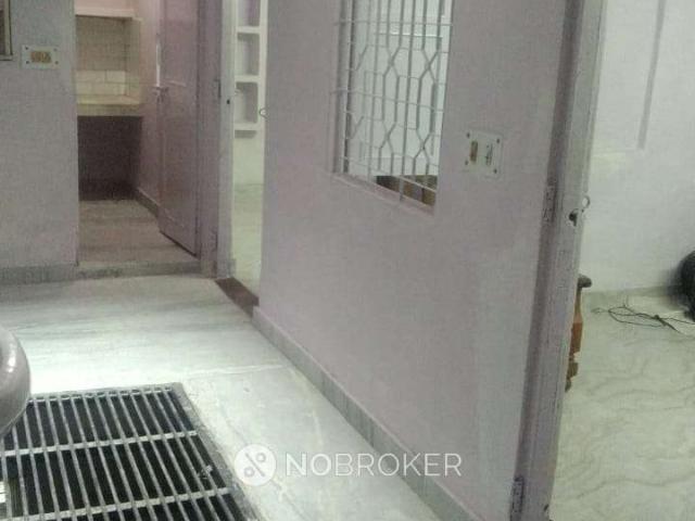 Flat for rent in Mayur Vihar, Delhi