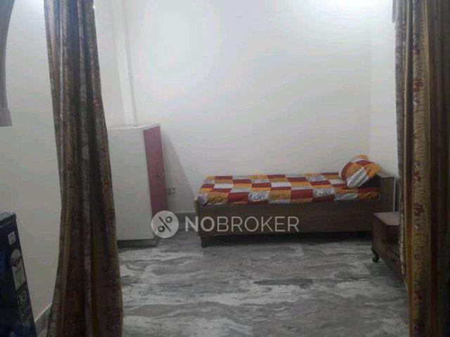 Flat for rent in Pitampura, Delhi