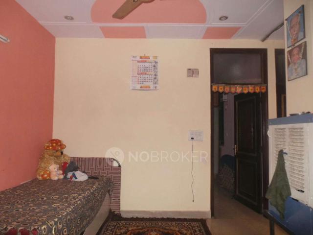 Flat for rent in Pitampura, Delhi