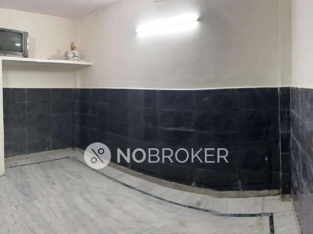 Flat for rent in North Delhi, Deri