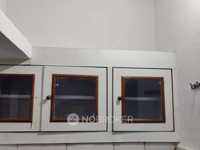 Flat for rent in South Delhi, Deri