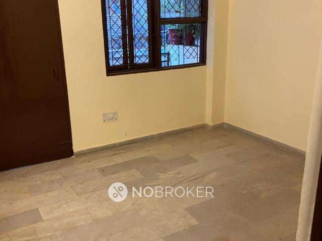 Flat for rent in South Delhi, Deri