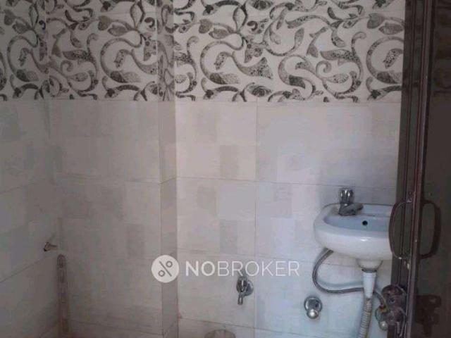 Flat for rent in Deri