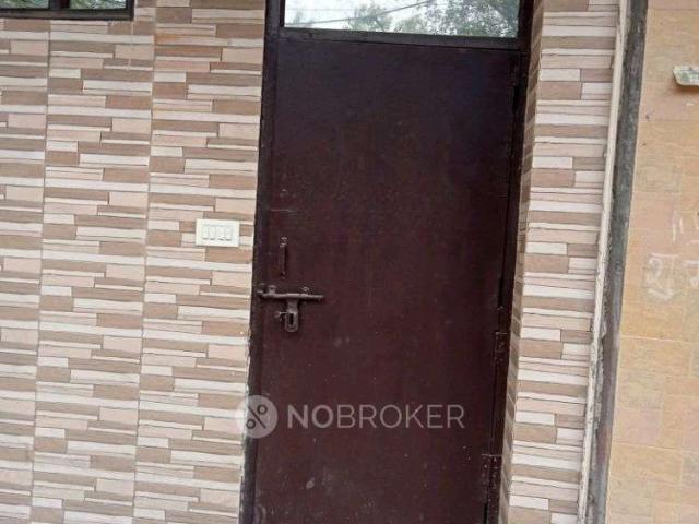 Flat for rent in Sector 12, Noida