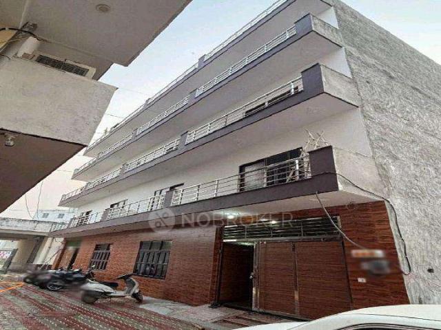 Flat for rent in Hariana