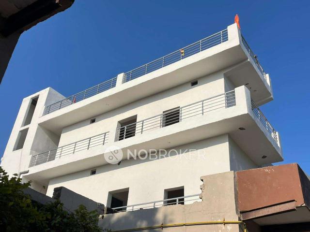 Flat for rent in Hariana
