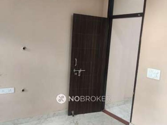 Flat for rent in Deri