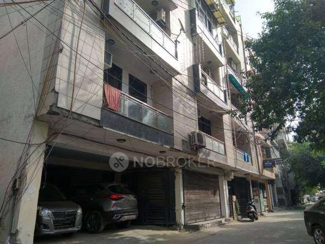 Flat for rent in Deri