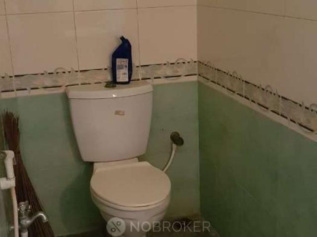 Flat for rent in Adyar, Tamil Nadu
