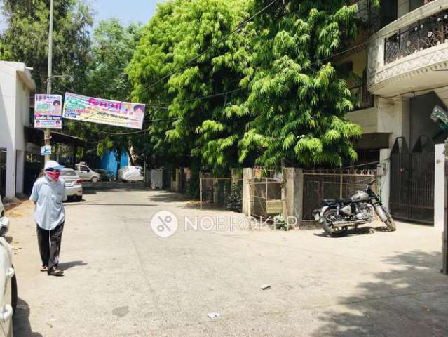 Flat for rent in West Delhi, Deri