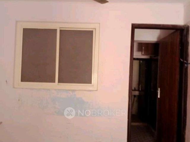 Flat for rent in West Delhi, Deri