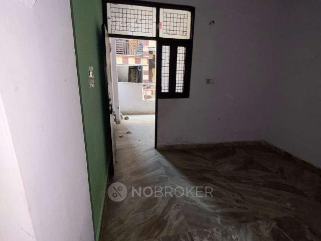 Flat for rent in West Delhi, Deri