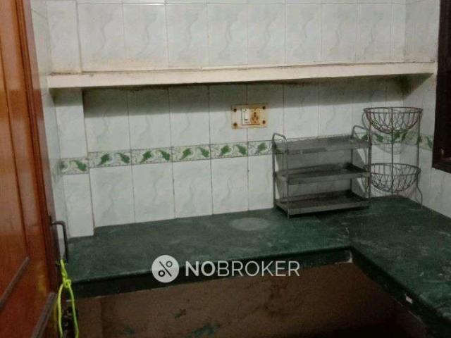 Flat for rent in West Delhi, Deri