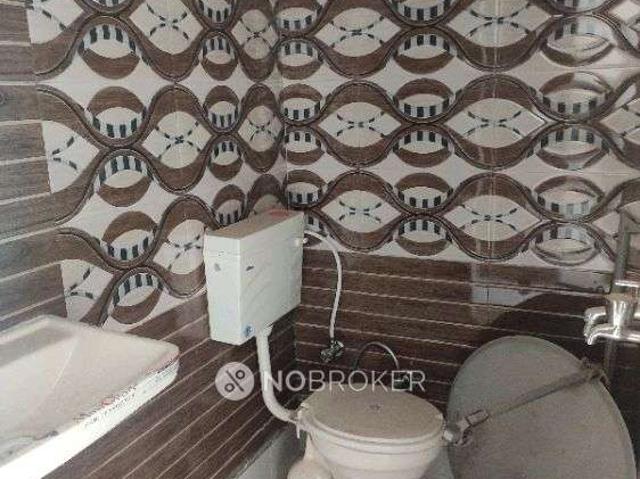 Flat for rent in South West Delhi, Deri