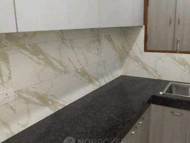 Flat for rent in South Delhi, Deri