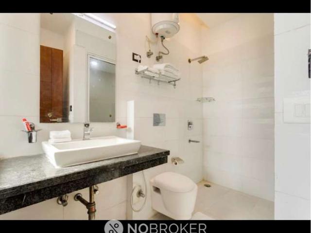 Flat for rent in Deri