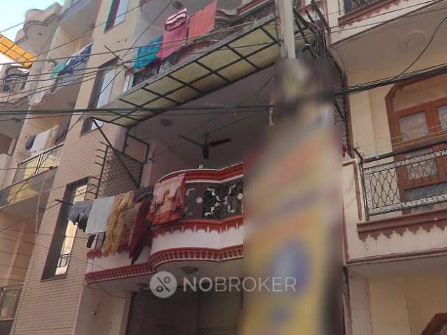 Flat for sale in G Block, Delhi
